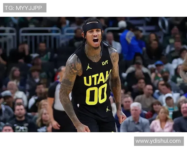 乔丹克拉克森如何在NBA赛场上展现个人风采与团队合作精神